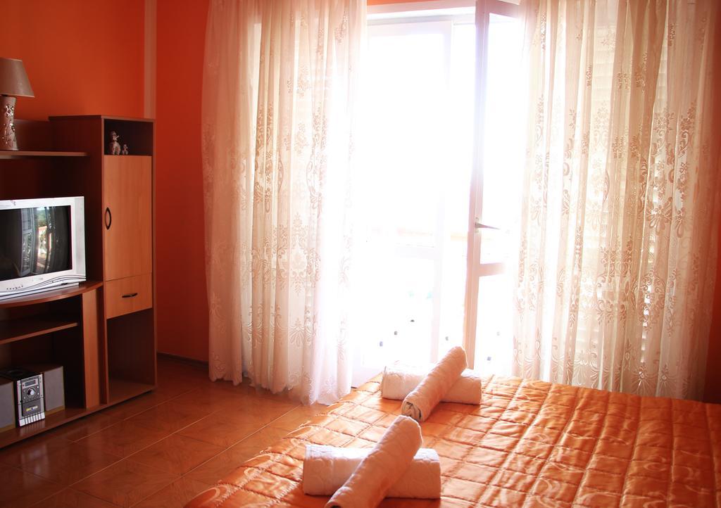 Alvanita Apartments อุลซิน ภายนอก รูปภาพ