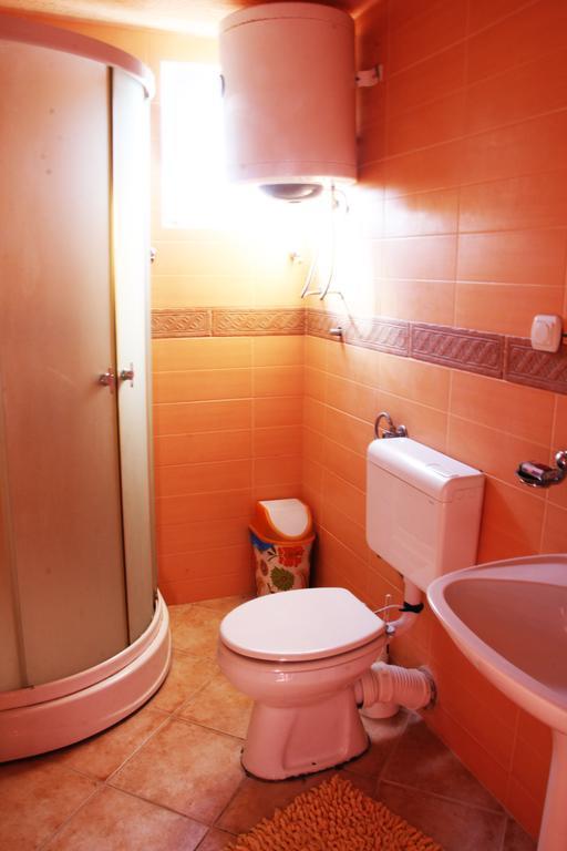 Alvanita Apartments อุลซิน ภายนอก รูปภาพ